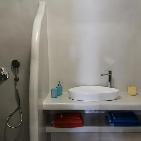 Santorini Traditional 1bd Apt With Private Hot Tub * Fira (Santorini)