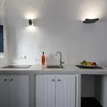 Santorini Traditional 1bd Apt With Private Hot Tub Daire Fira (Santorini)
