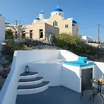 Santorini Traditional 1bd Apt With Private Hot Tub *